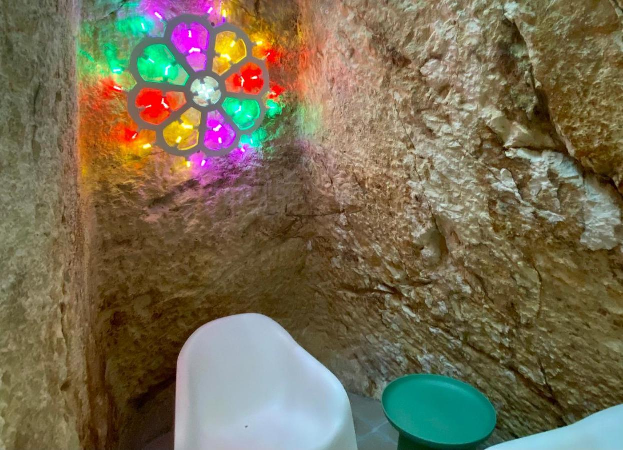 شقة Grotta Antigone - 3Min Dal Centro Storico أوستوني المظهر الخارجي الصورة